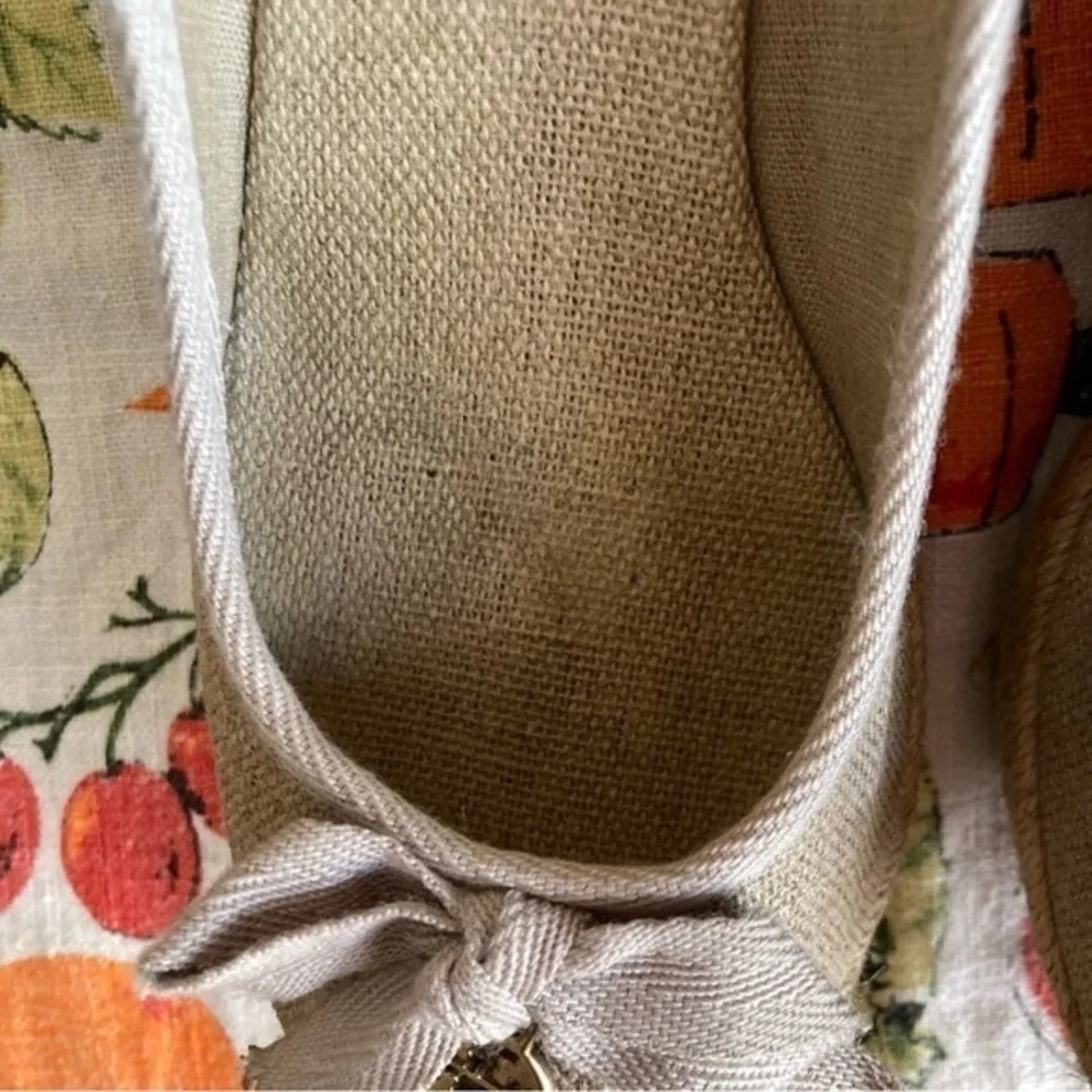 Tory Burch Jackie beige peeptoe wedges size 9B - Picture 16 of 16